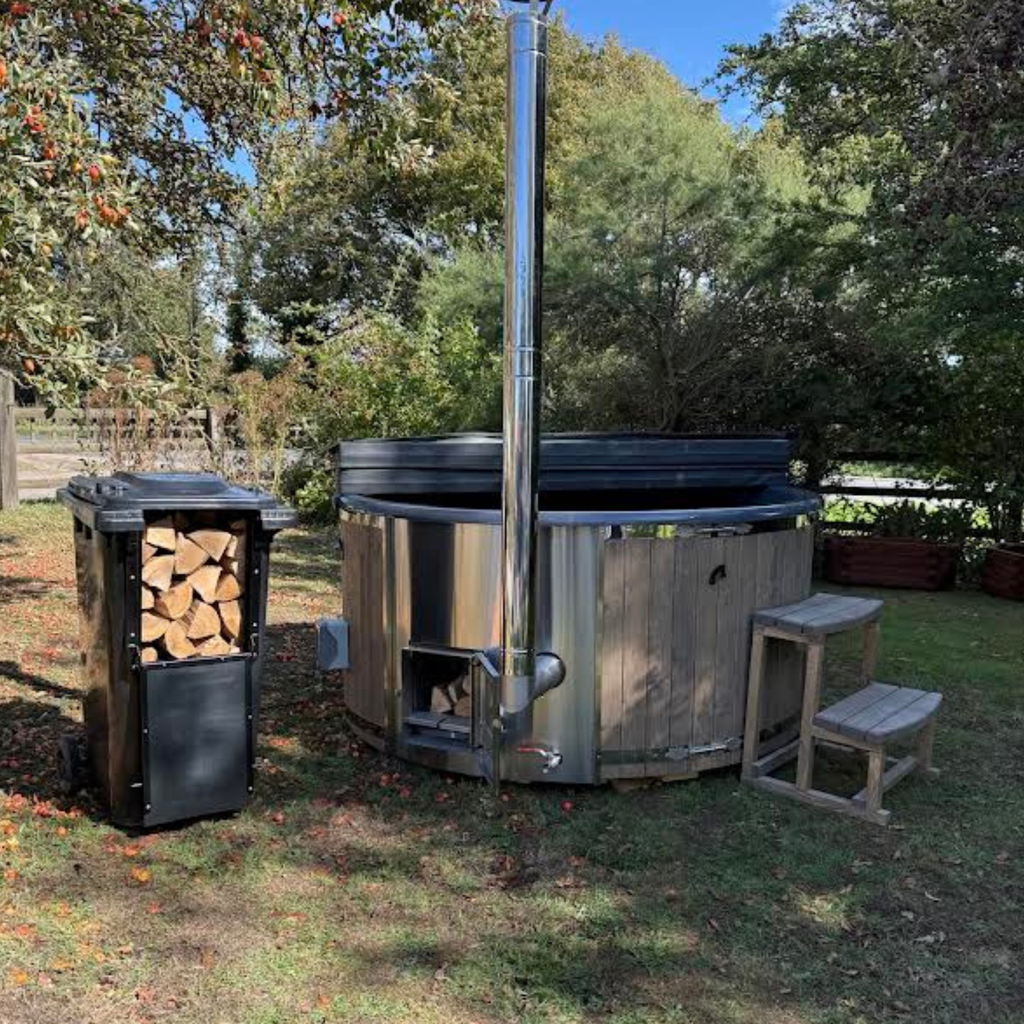 Log Fired Hot Tub (Integrated Stove)