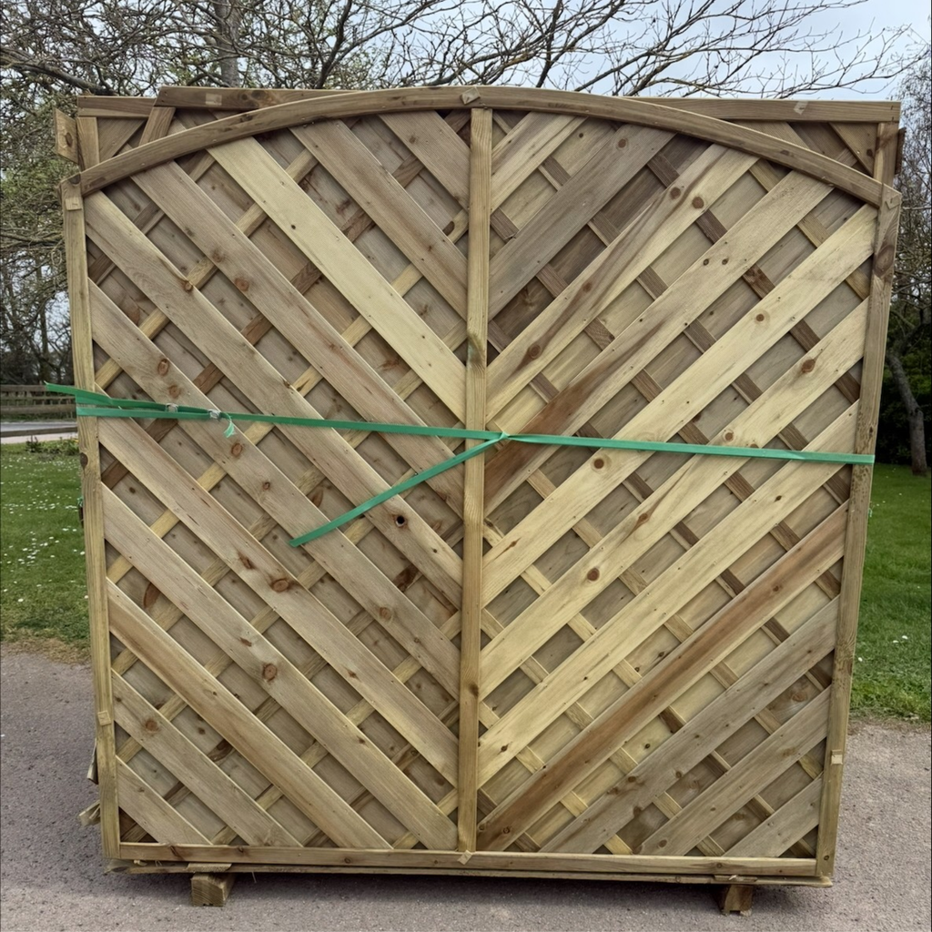Madrid Decorative Fence Panel 1.8m x 1.8m (1.6m High Sides)
